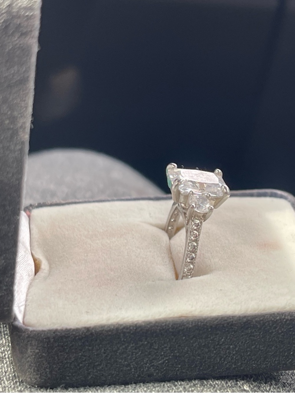 1 ring - Picture 2 of 2